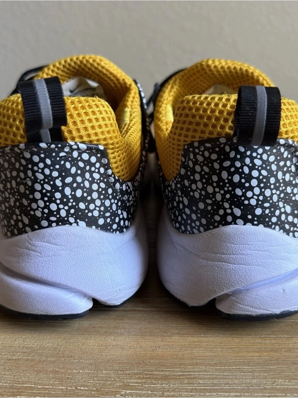 Nike Air Presto Safari Gold University Gold Black White 919473-200 Men Size 10.5